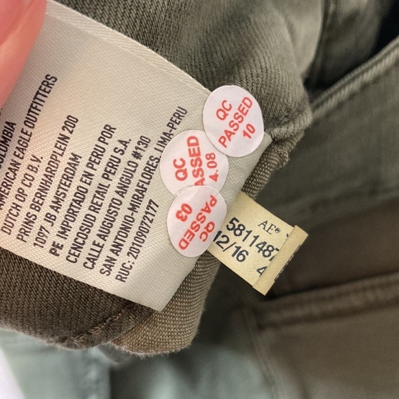 American eagle midi army green shorts - Picture 6 of 10